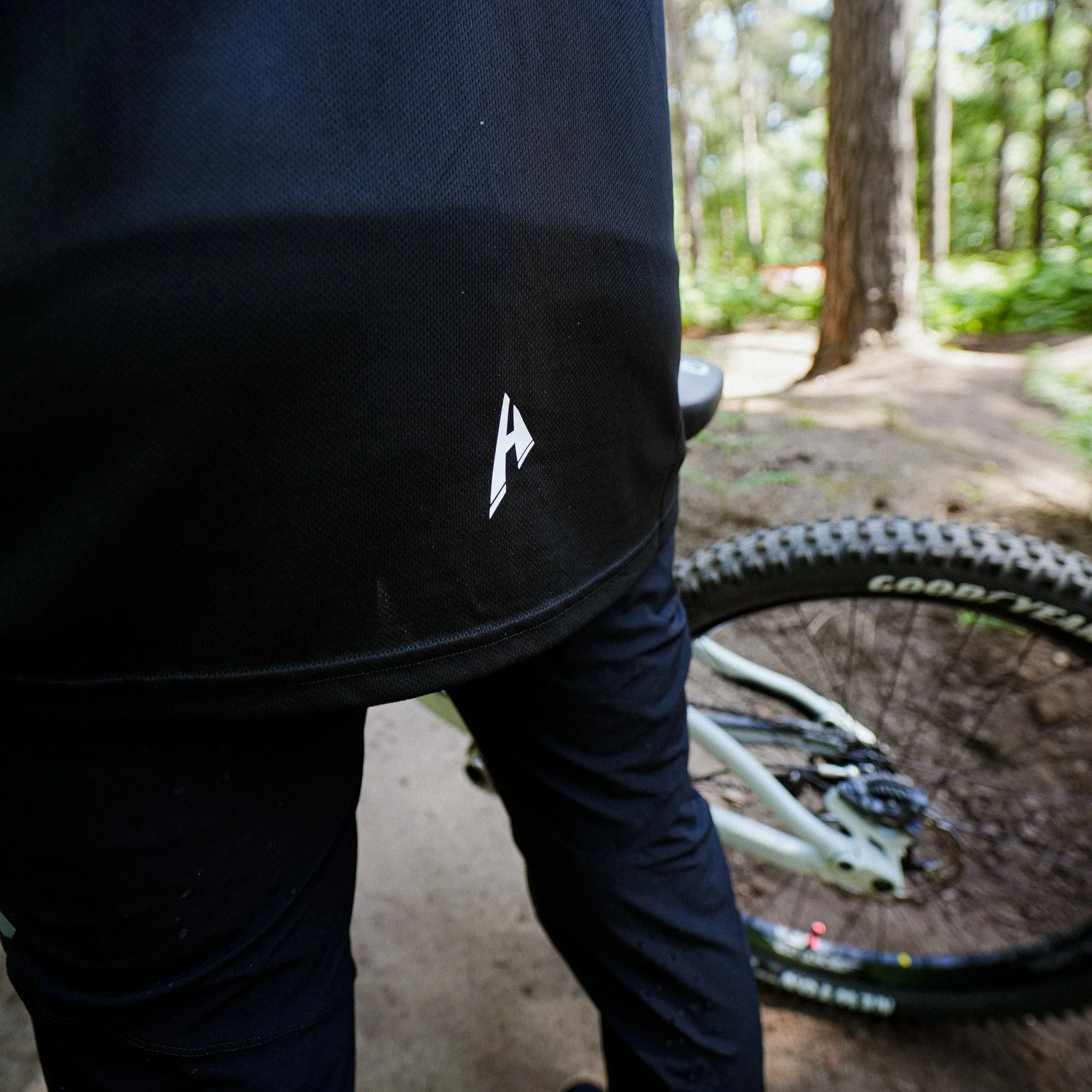 Helfare Cadence Jersey - Image 17