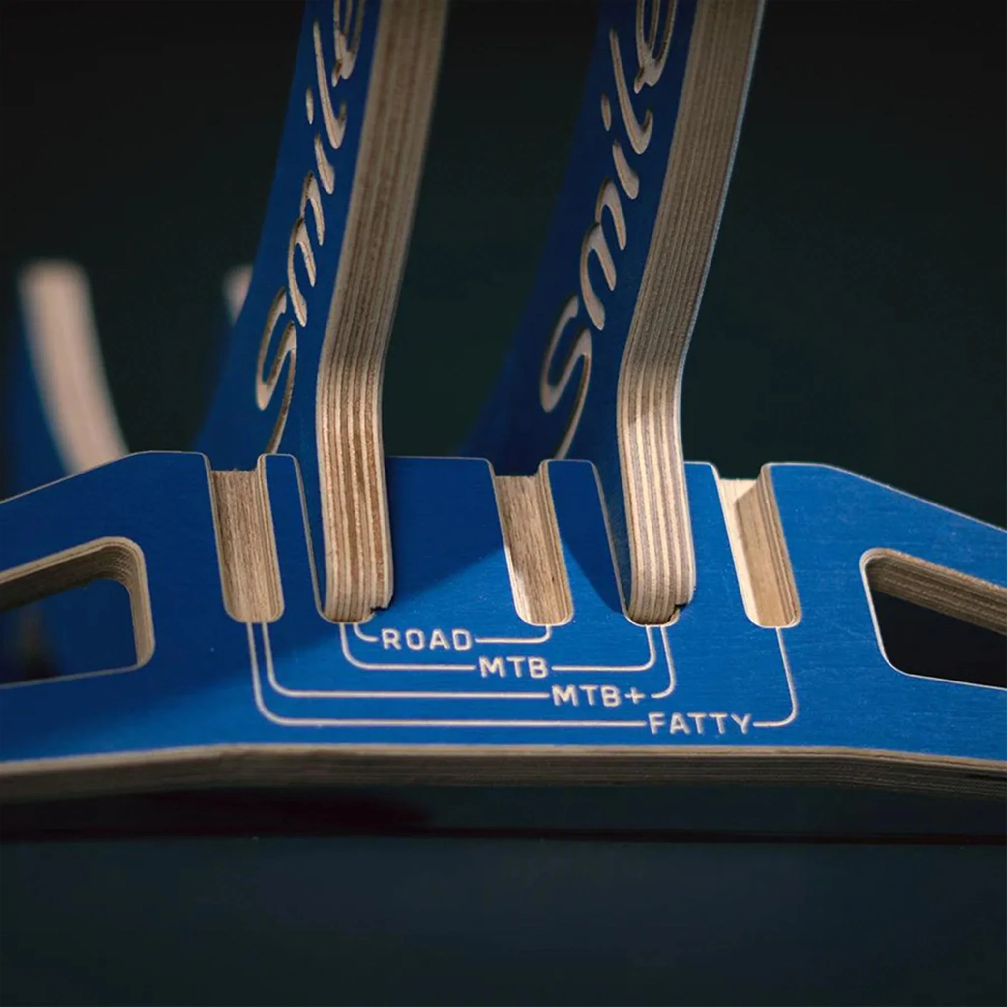 MTB Hopper Smile Stand - Image 5