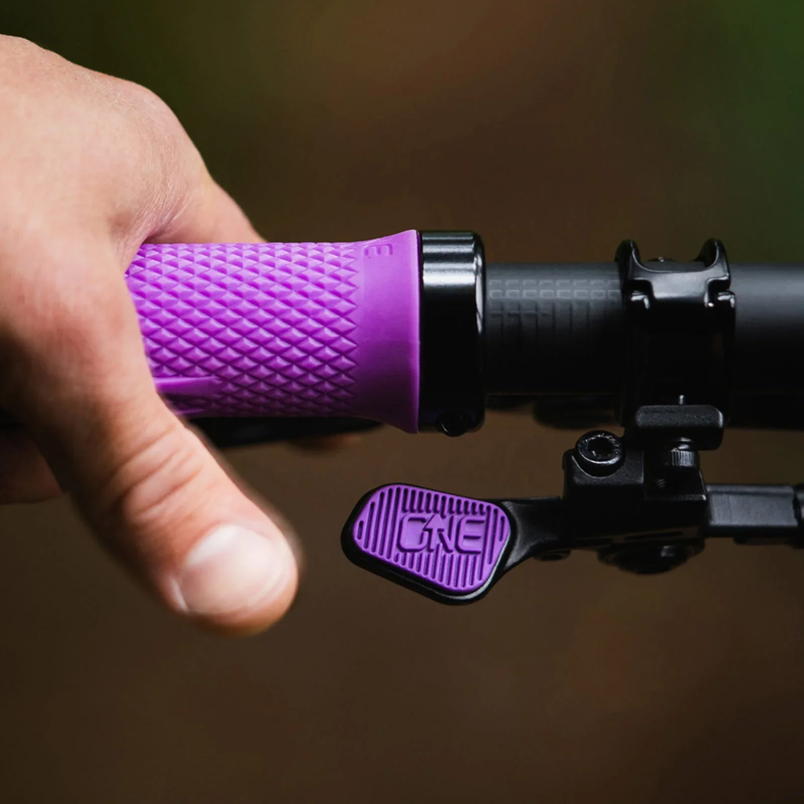 OneUp Dropper Remote V3 - Image 4
